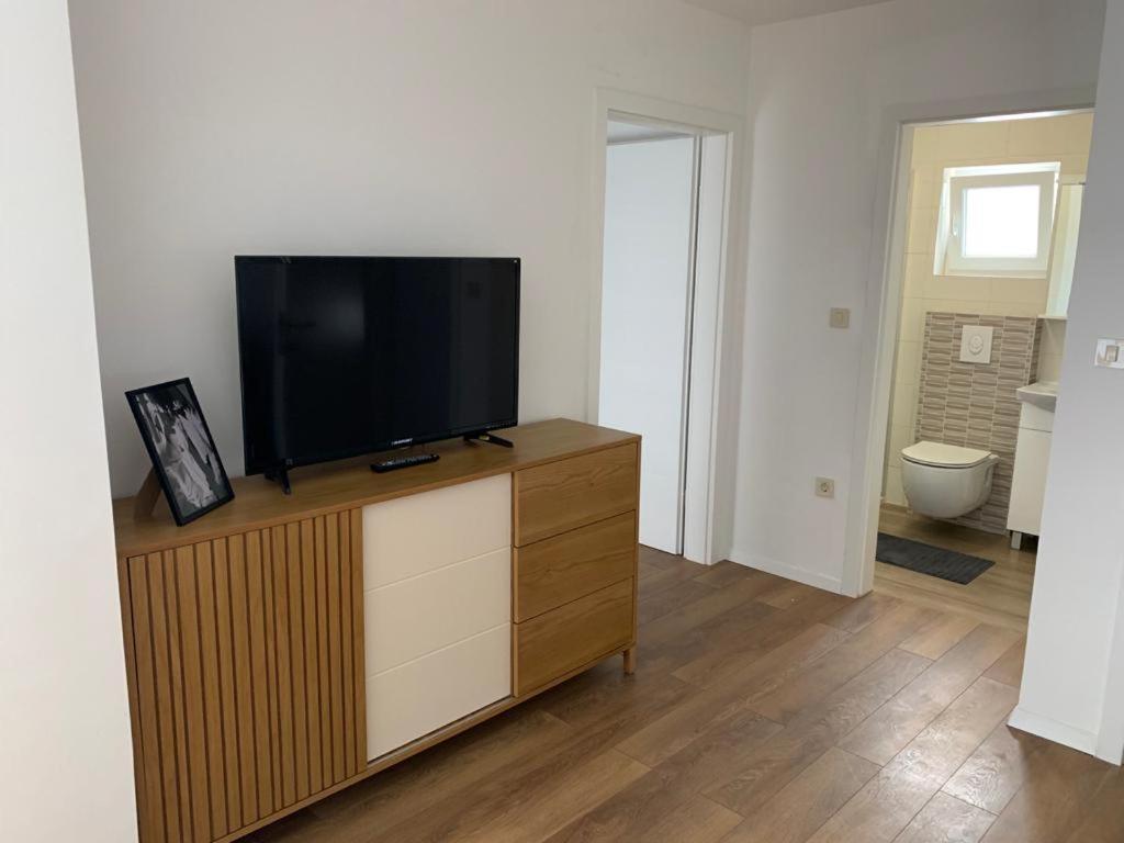 Korta Adria Apartment Drage Exterior photo